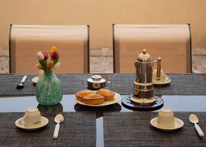 Tatil Evi Rosso Porpora Tuglie