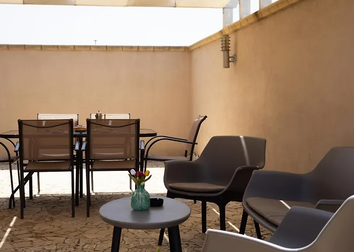 Rosso Porpora Tatil Evi Tuglie